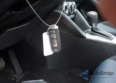 2019 Toyota Yaris Le из США, поврежденный, VIN 3MYDLBYVXKY524304